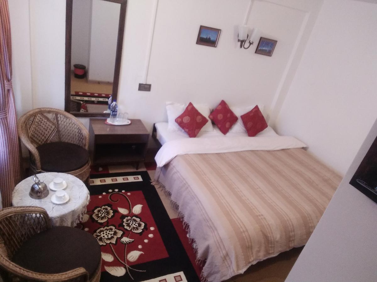 Himalayan Inn Homestay دارجيلنغ المظهر الخارجي الصورة
