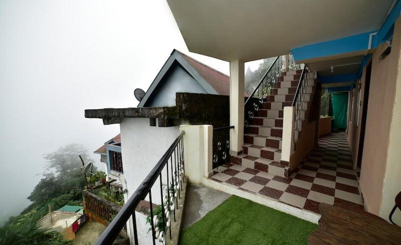 Himalayan Inn Homestay دارجيلنغ المظهر الخارجي الصورة